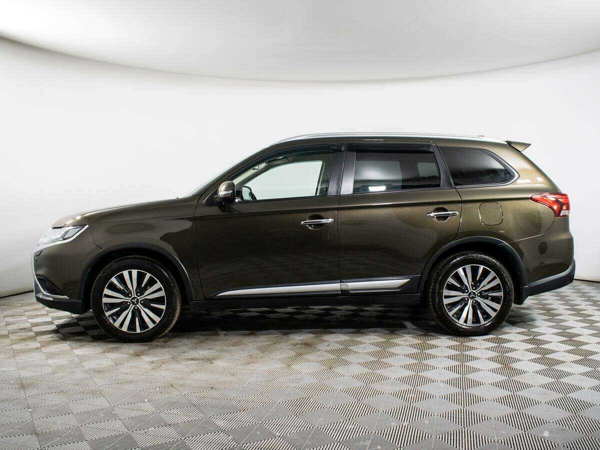 Купить Mitsubishi Outlander с пробегом. Фото: #4