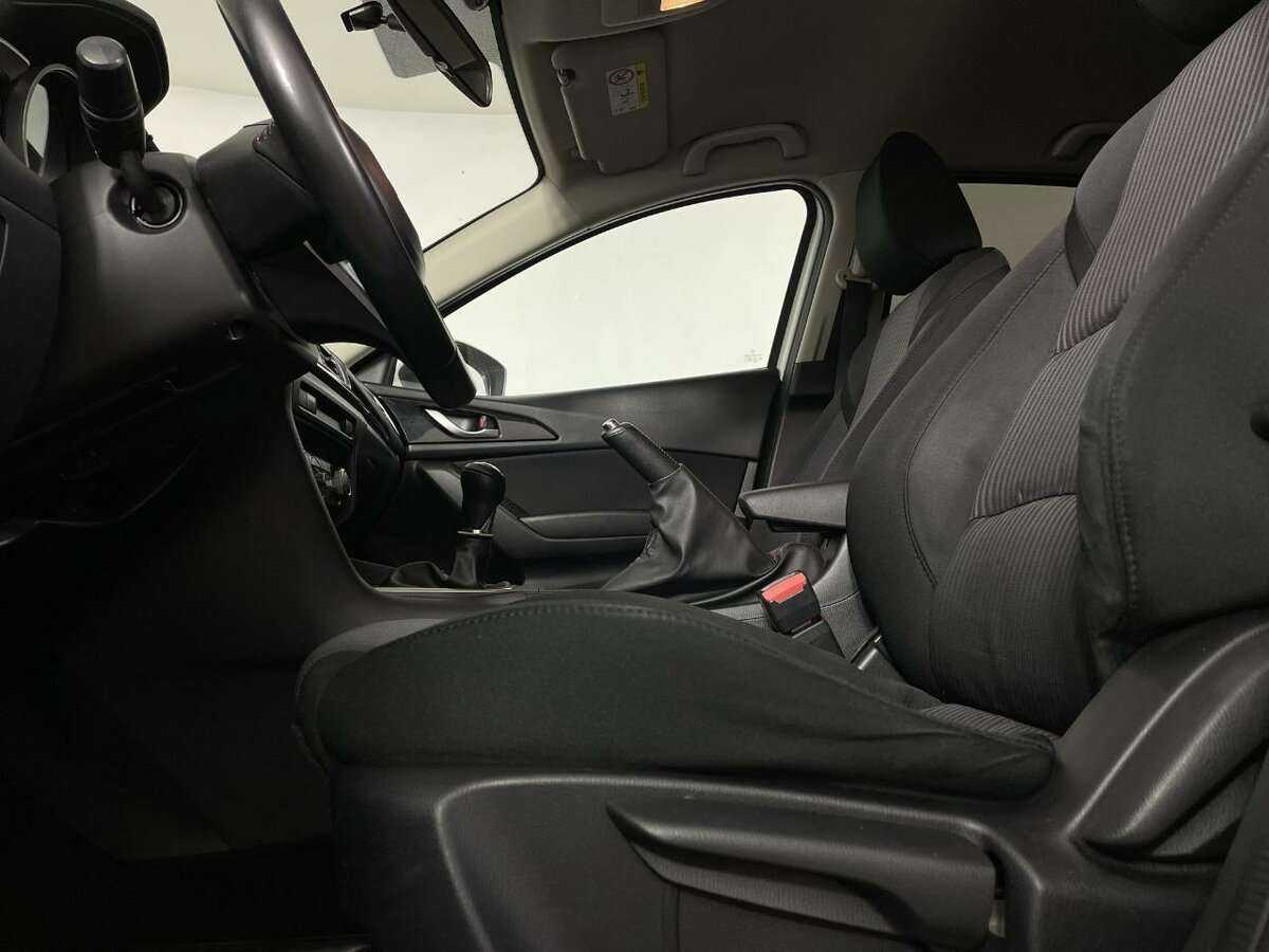 Купить Mazda 3 с пробегом. Фото: #9