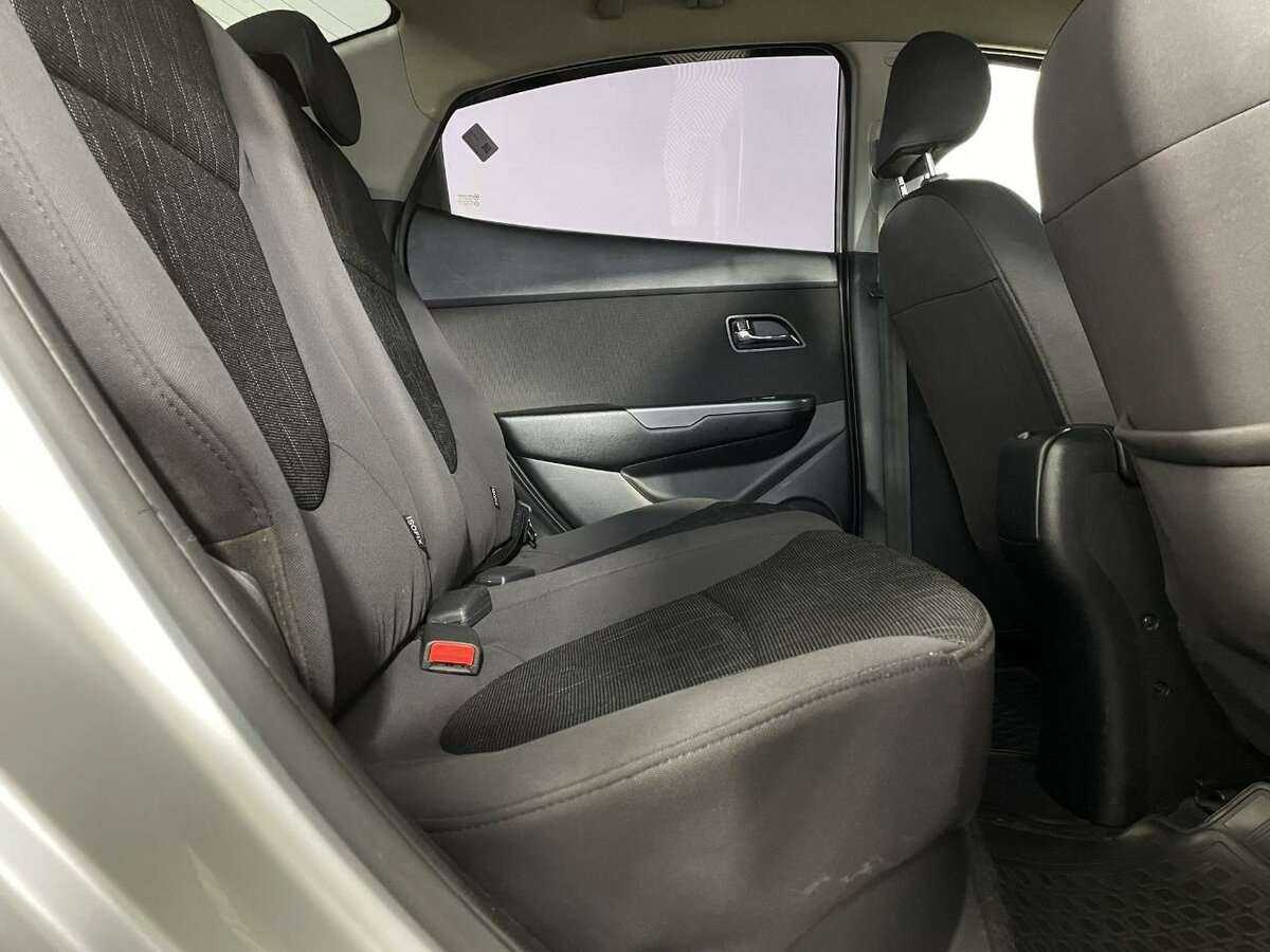Купить Kia Rio с пробегом. Фото: #15