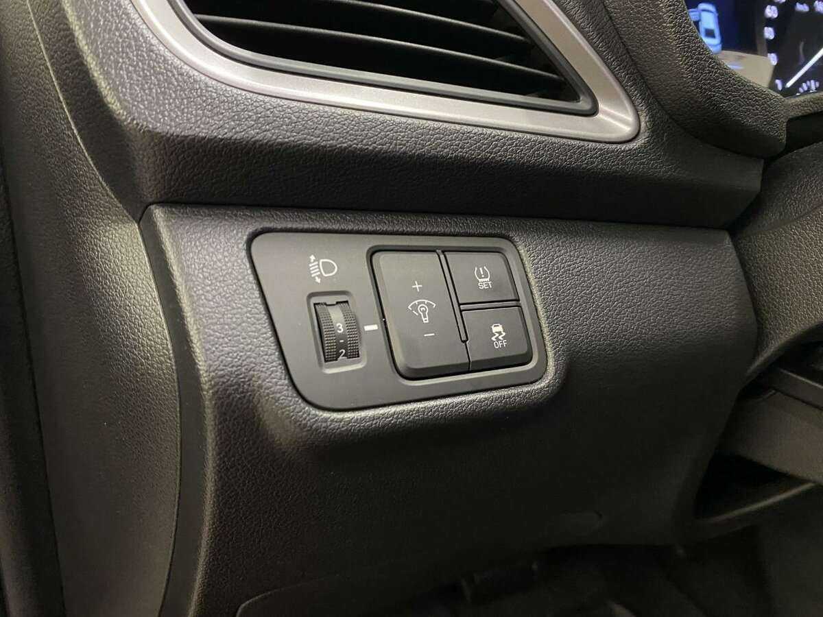 Купить Hyundai Solaris с пробегом. Фото: #8