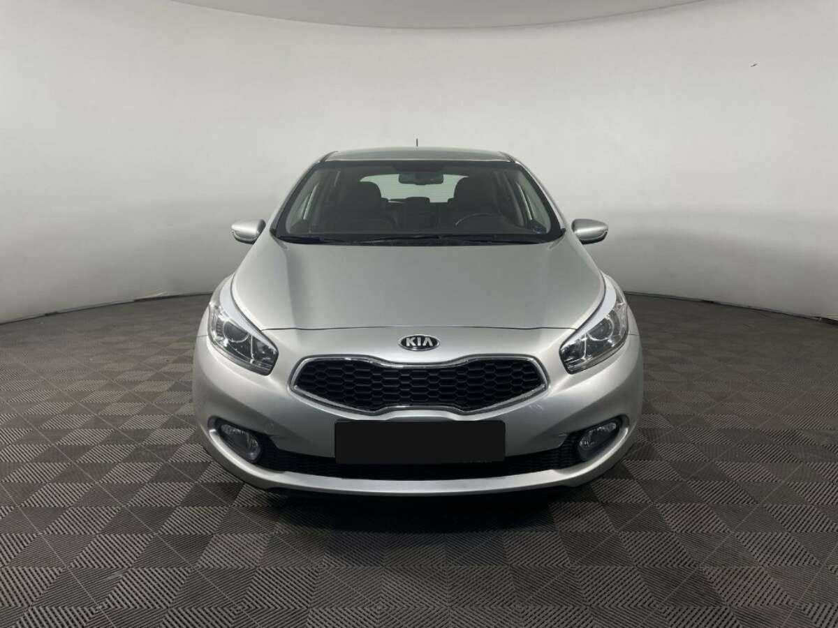 Купить Kia Ceed с пробегом. Фото: #1