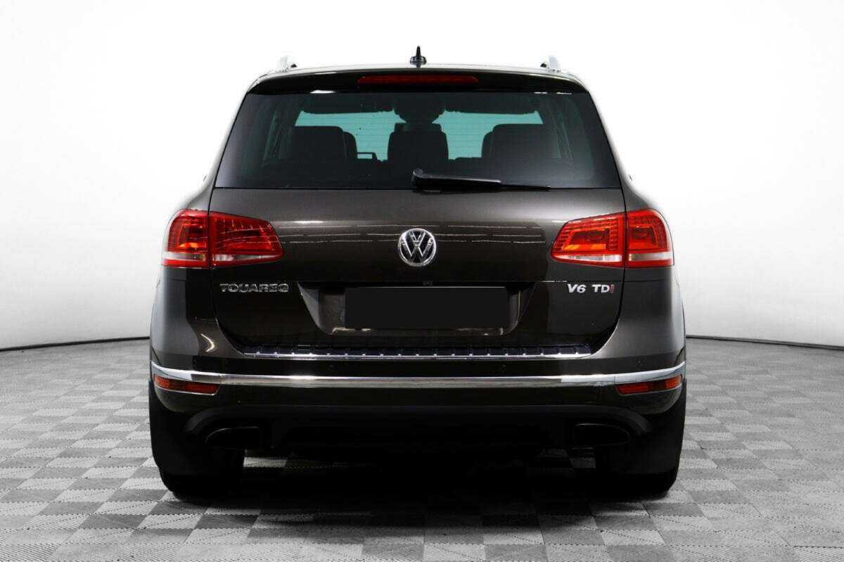 Купить Volkswagen Touareg с пробегом. Фото: #5