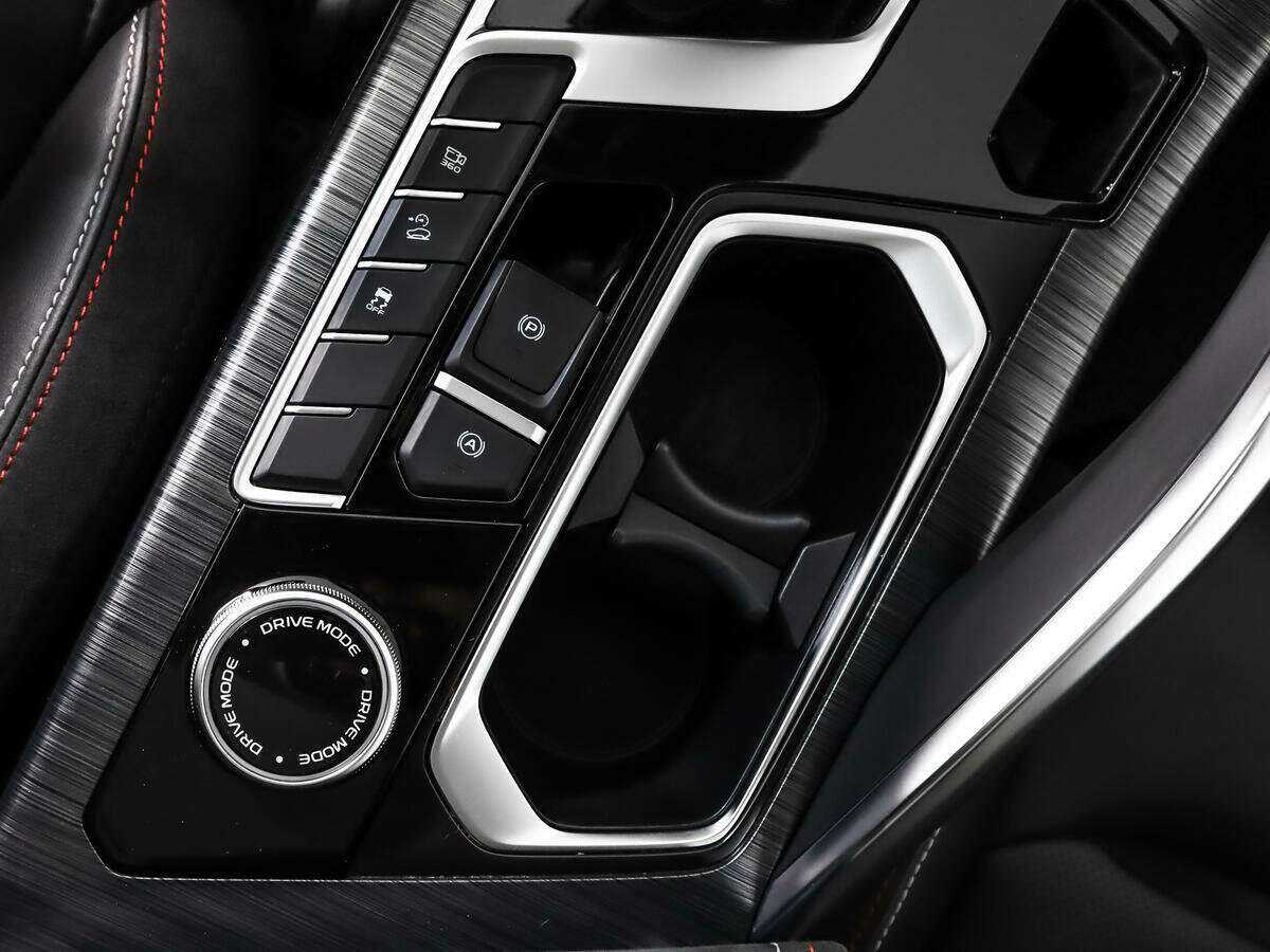 Купить Geely Tugella с пробегом. Фото: #10