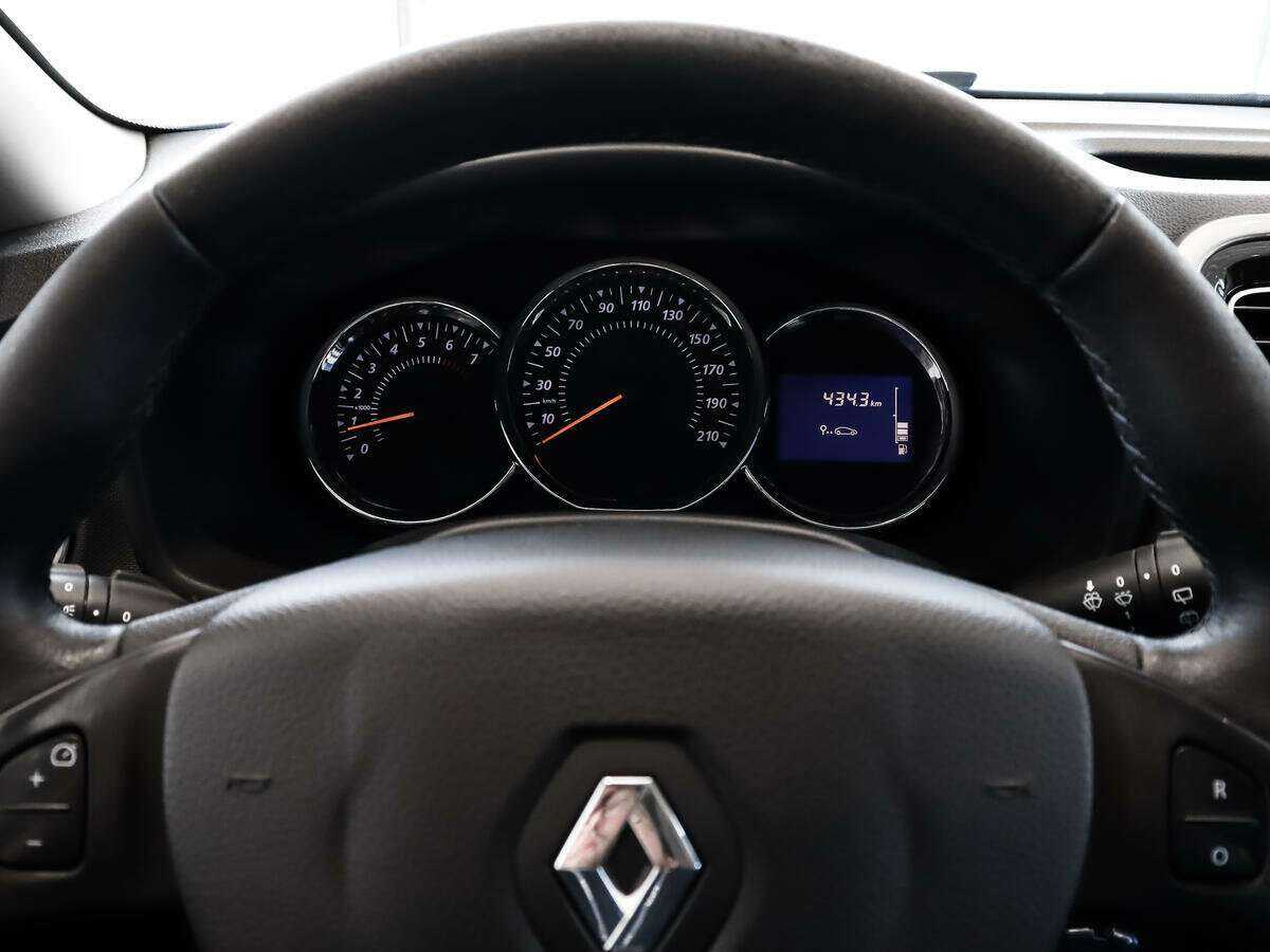 Купить Renault Sandero с пробегом. Фото: #14