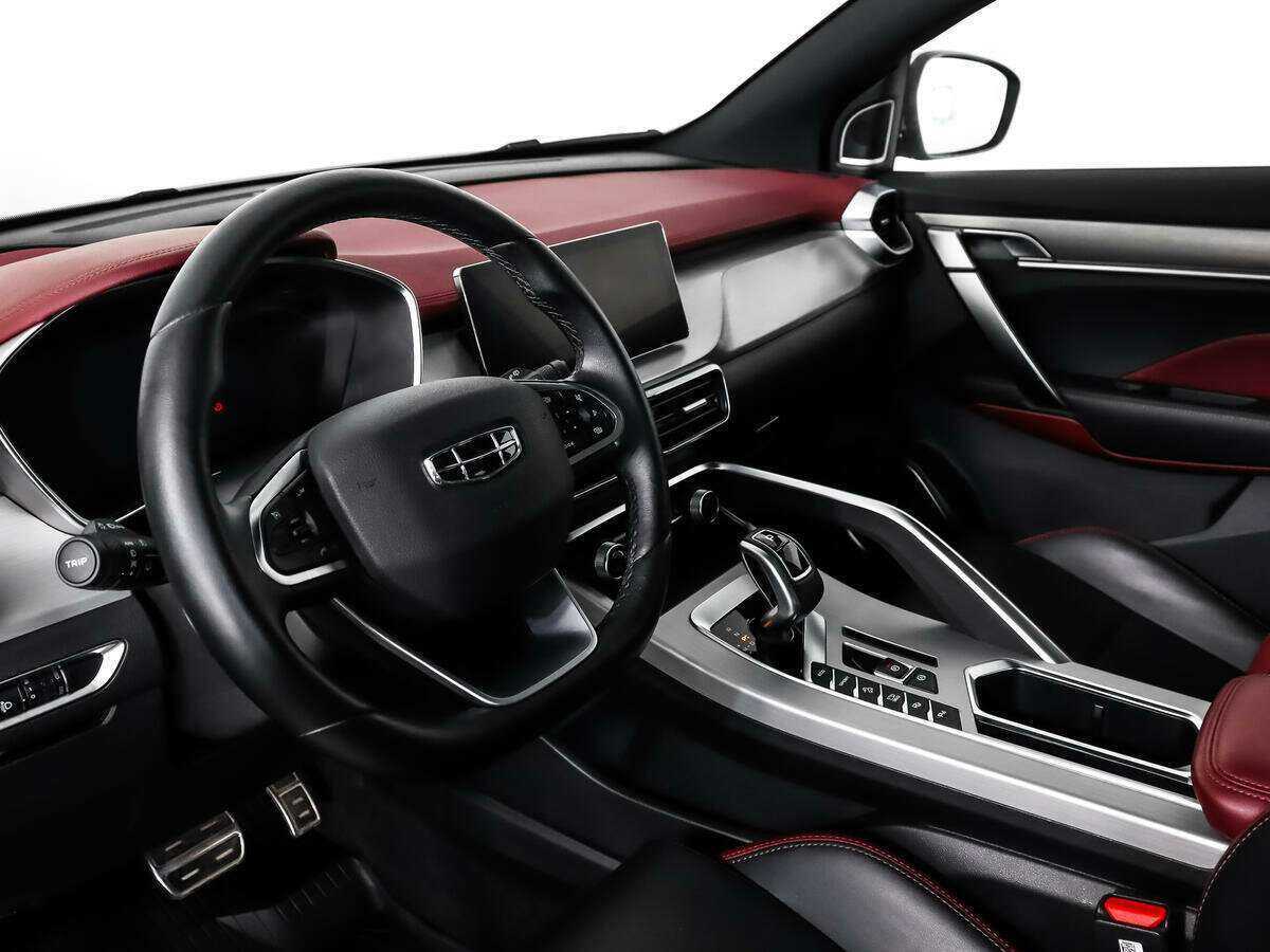 Купить Geely Coolray с пробегом. Фото: #8