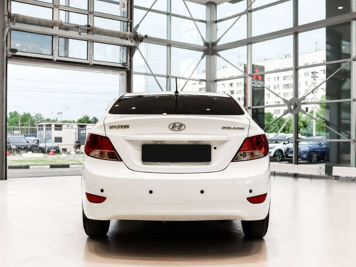 Купить Hyundai Solaris с пробегом. Фото: #6