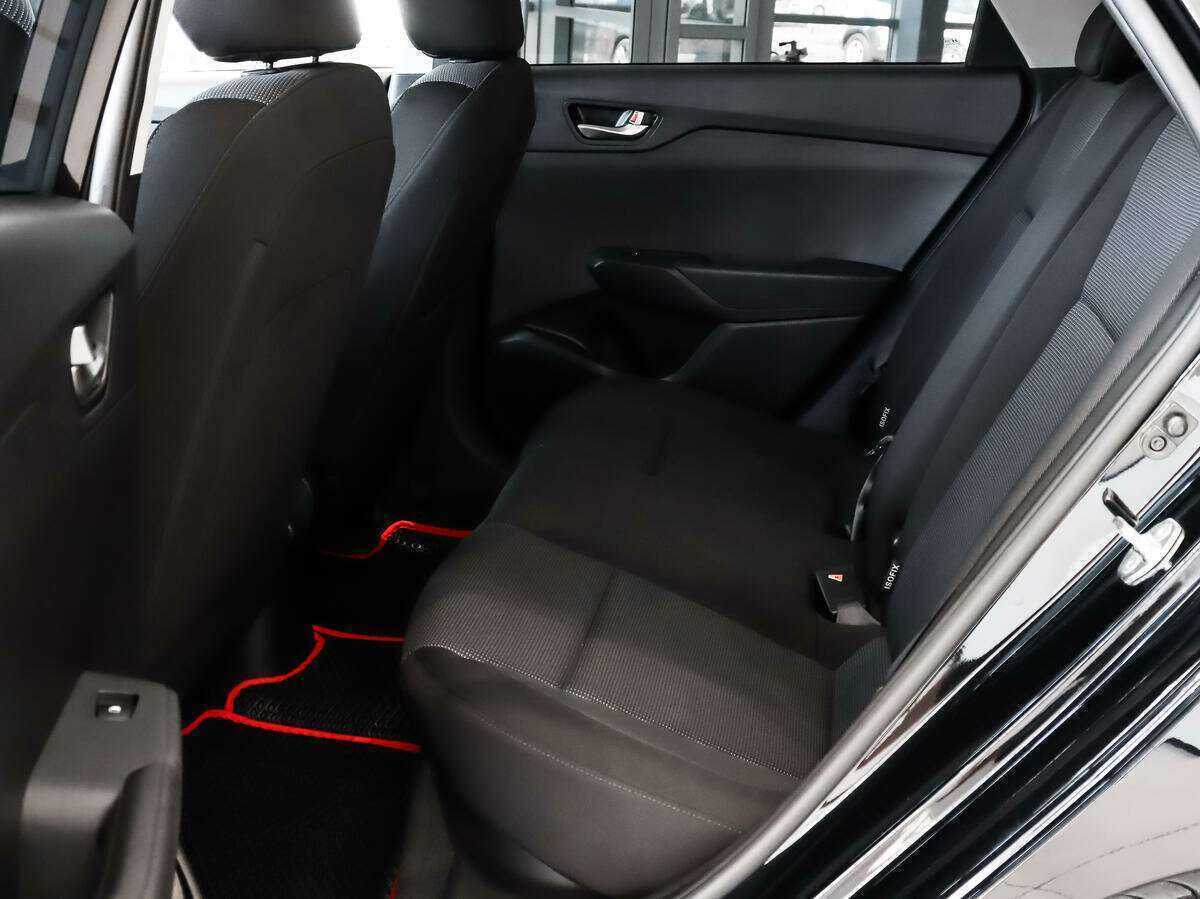 Купить Hyundai Solaris с пробегом. Фото: #9