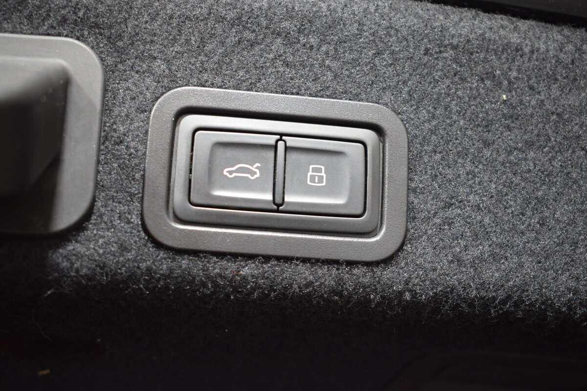 Купить Audi A6 с пробегом. Фото: #6