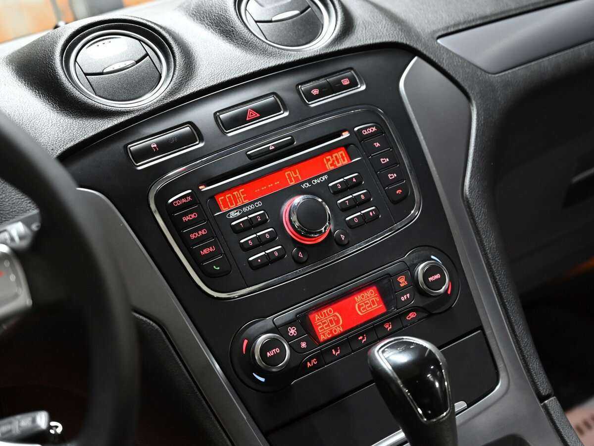 Купить Ford Mondeo с пробегом. Фото: #7