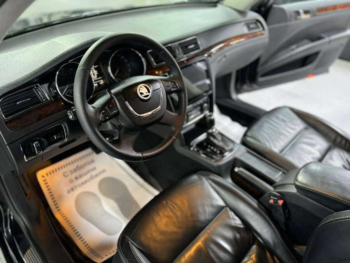 Купить Skoda Superb с пробегом. Фото: #8