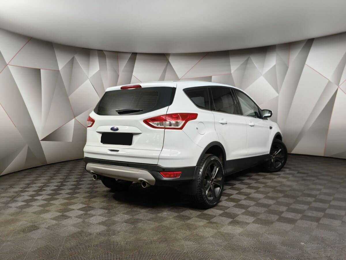 Купить Ford Kuga с пробегом. Фото: #1