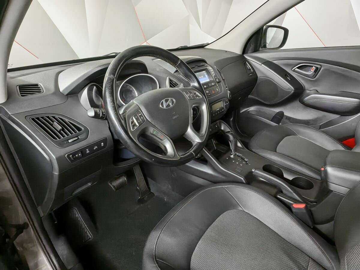 Купить Hyundai ix35 с пробегом. Фото: #11