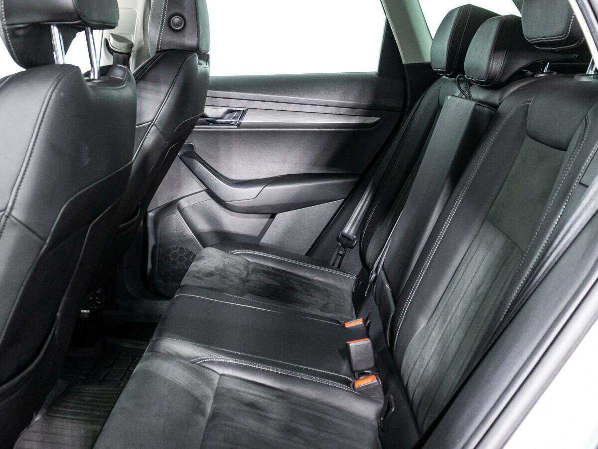Купить Skoda Karoq с пробегом. Фото: #8