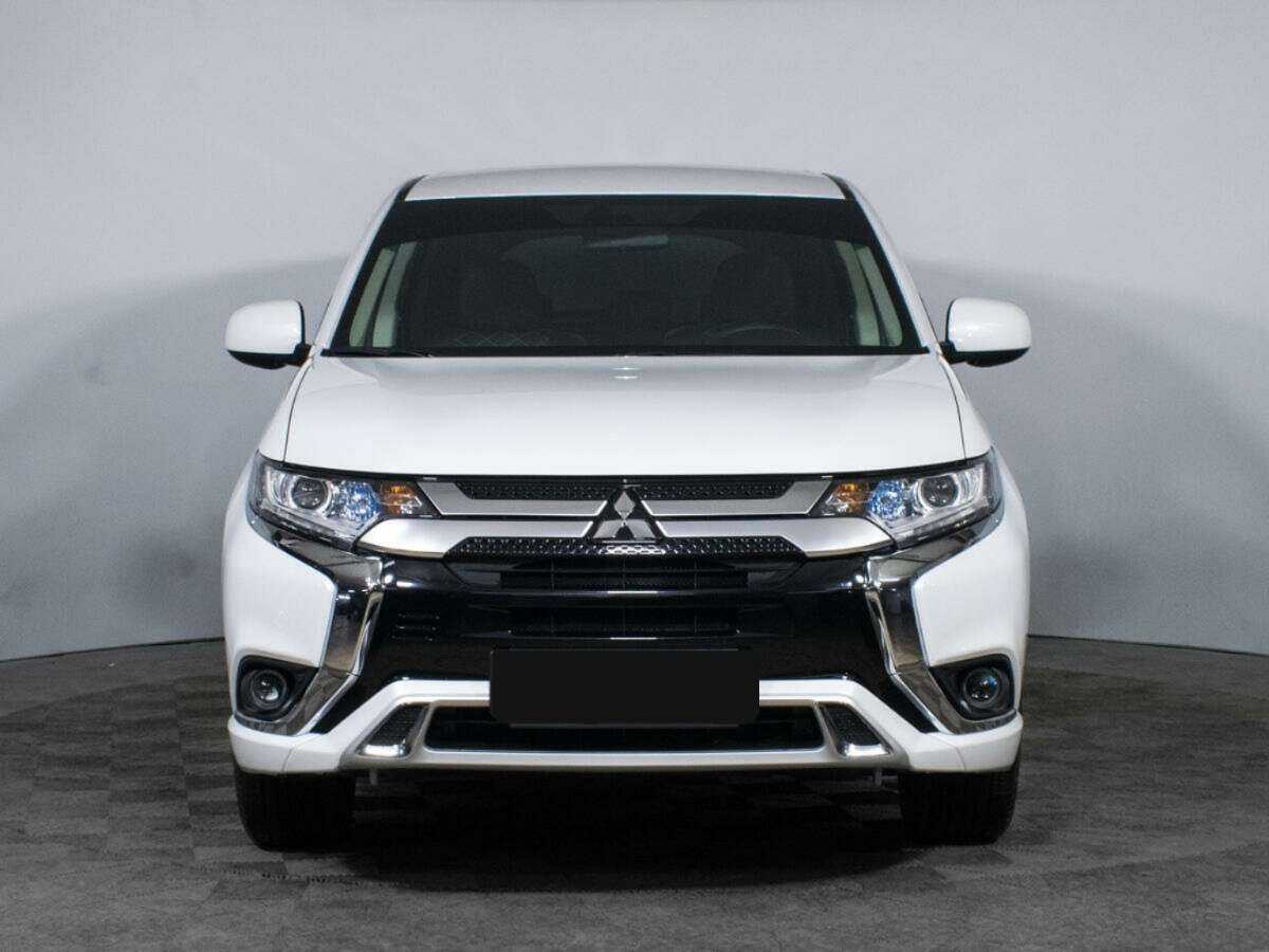 Купить Mitsubishi Outlander с пробегом. Фото: #1