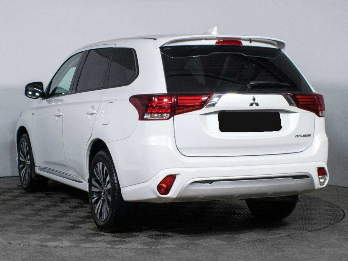 Купить Mitsubishi Outlander с пробегом. Фото: #6