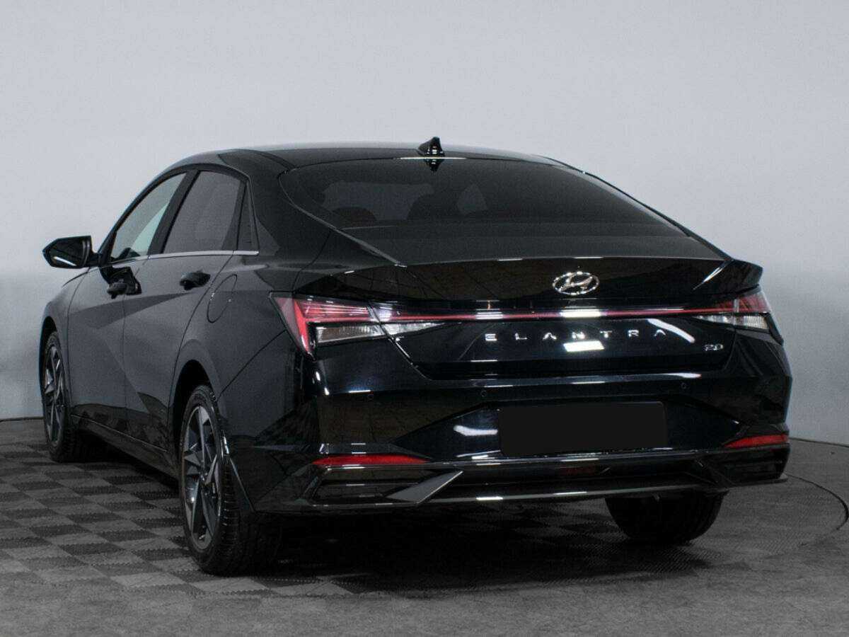 Купить Hyundai Elantra с пробегом. Фото: #6