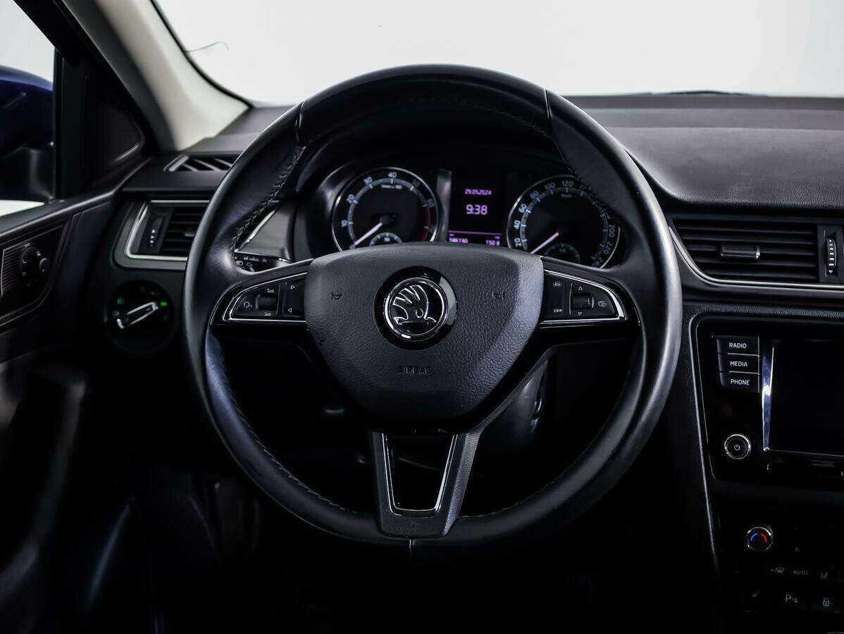 Купить Skoda Rapid с пробегом. Фото: #12