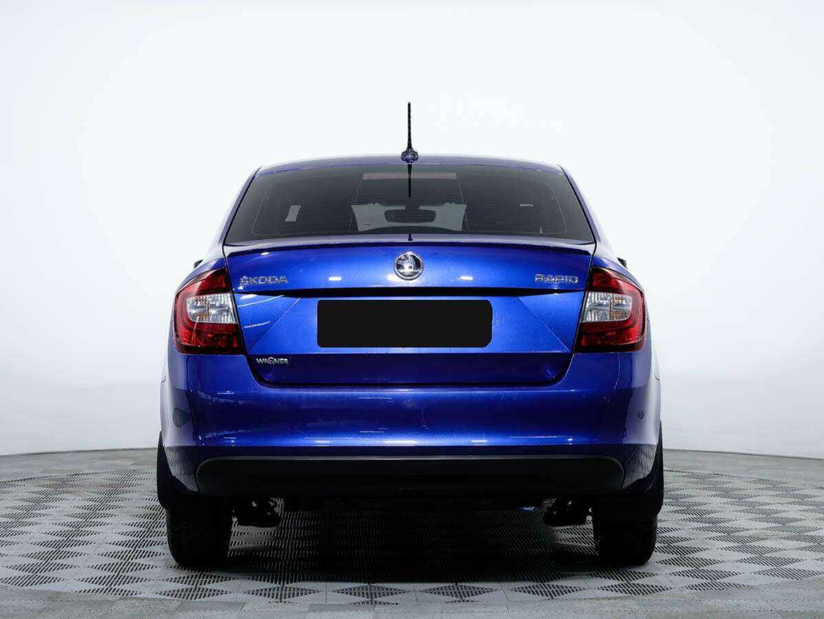 Купить Skoda Rapid с пробегом. Фото: #4