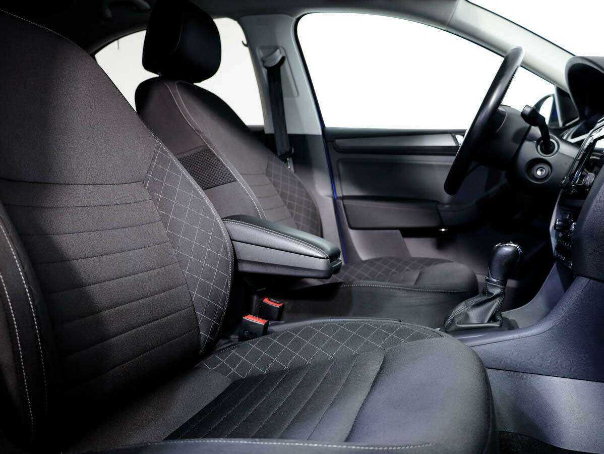 Купить Skoda Rapid с пробегом. Фото: #10