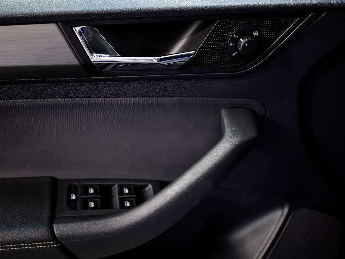 Купить Skoda Rapid с пробегом. Фото: #12