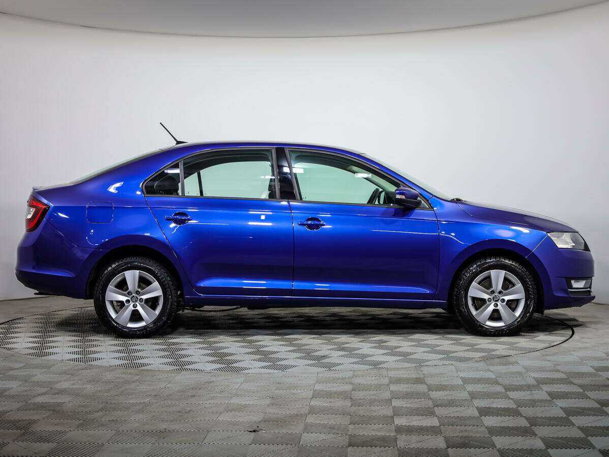 Купить Skoda Rapid с пробегом. Фото: #2
