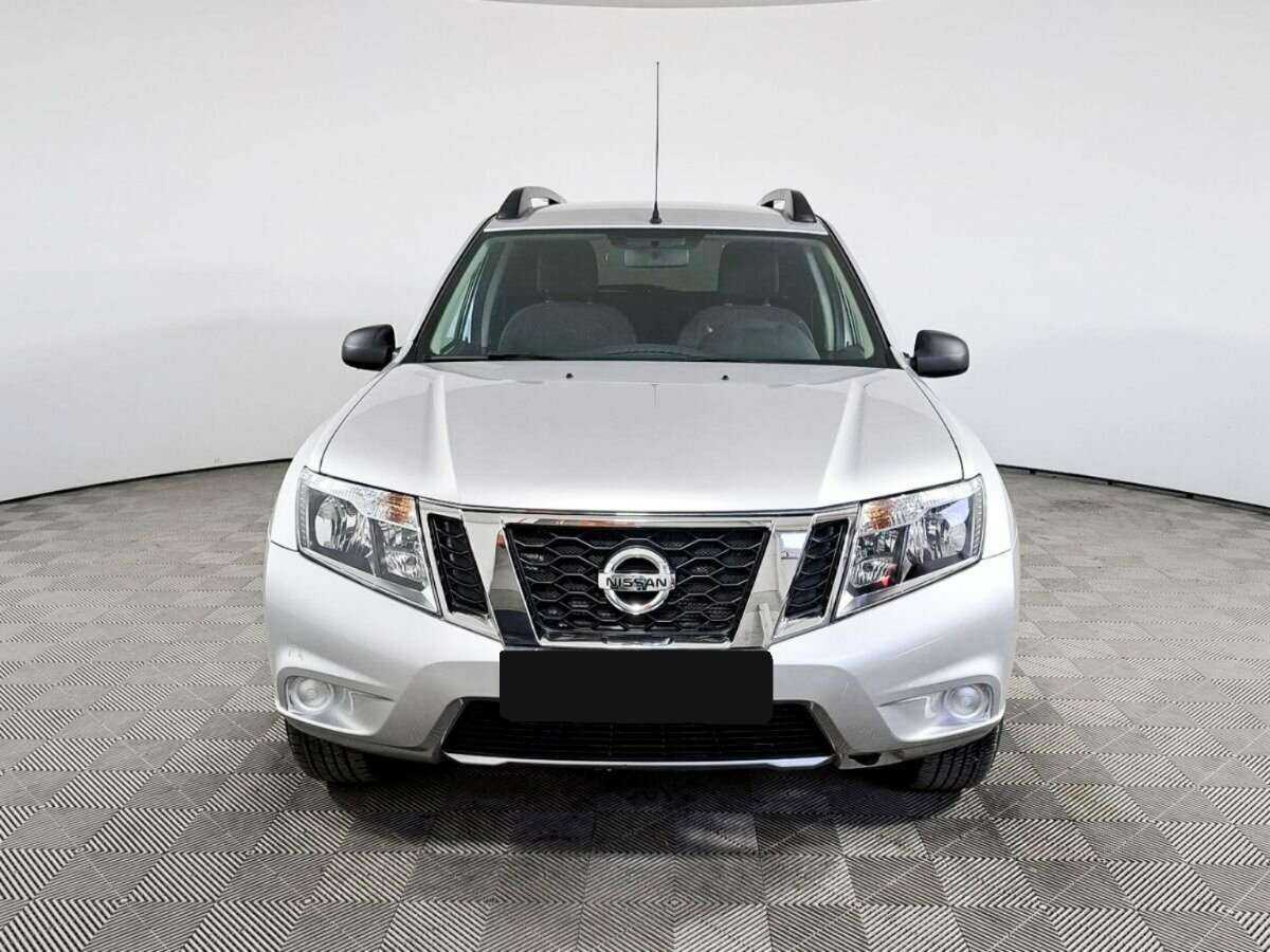 Купить Nissan Terrano с пробегом. Фото: #1