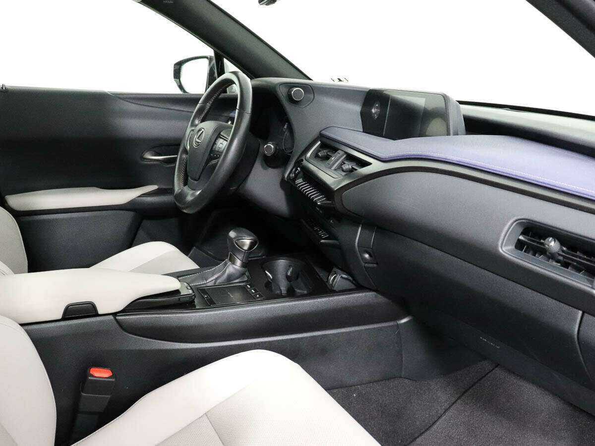 Купить Lexus UX с пробегом. Фото: #5