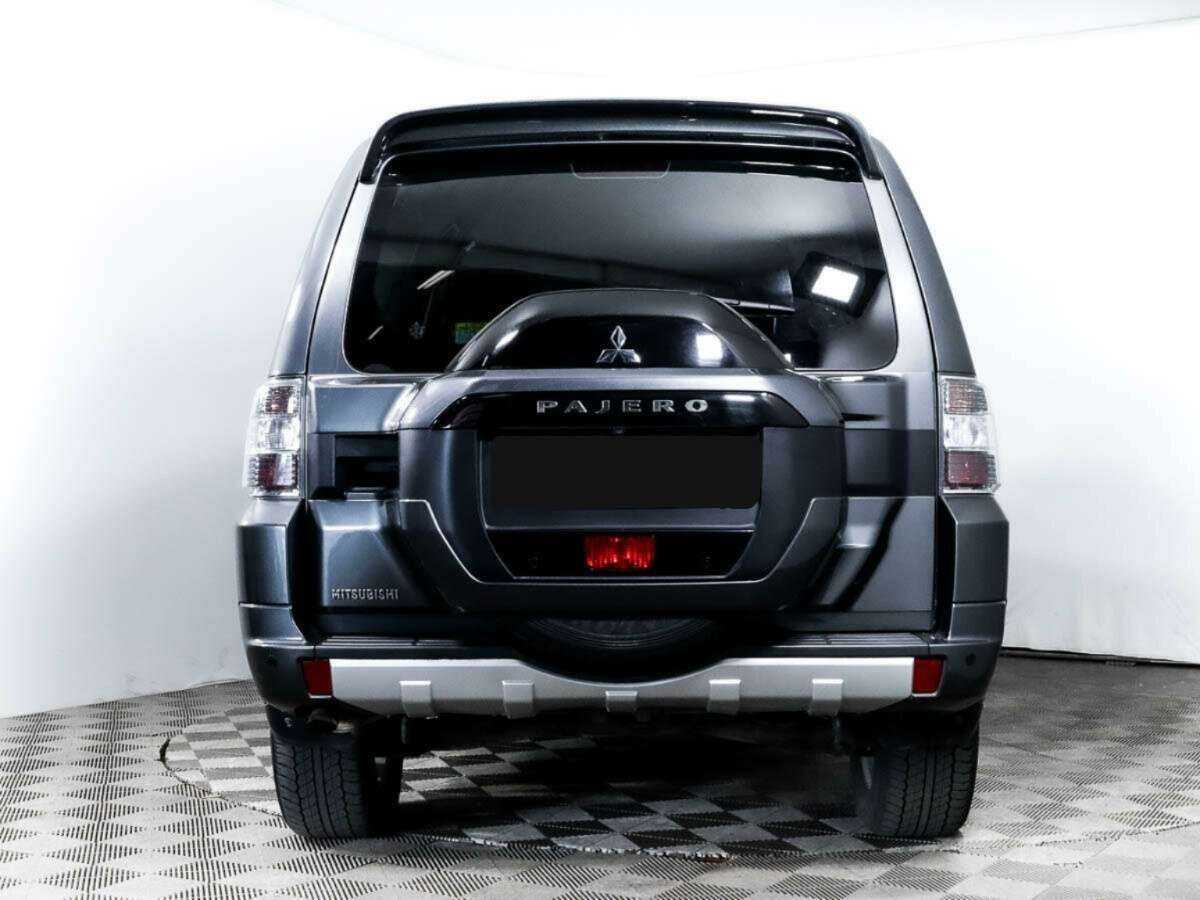 Купить Mitsubishi Pajero с пробегом. Фото: #4