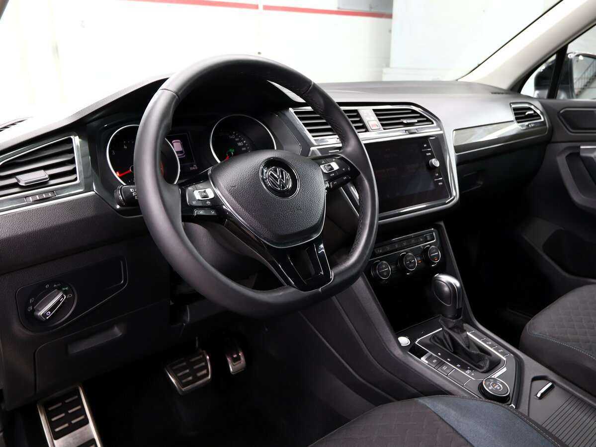Купить Volkswagen Tiguan с пробегом. Фото: #7