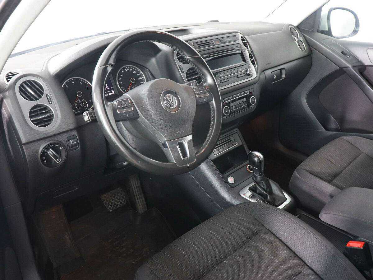 Купить Volkswagen Tiguan с пробегом. Фото: #8