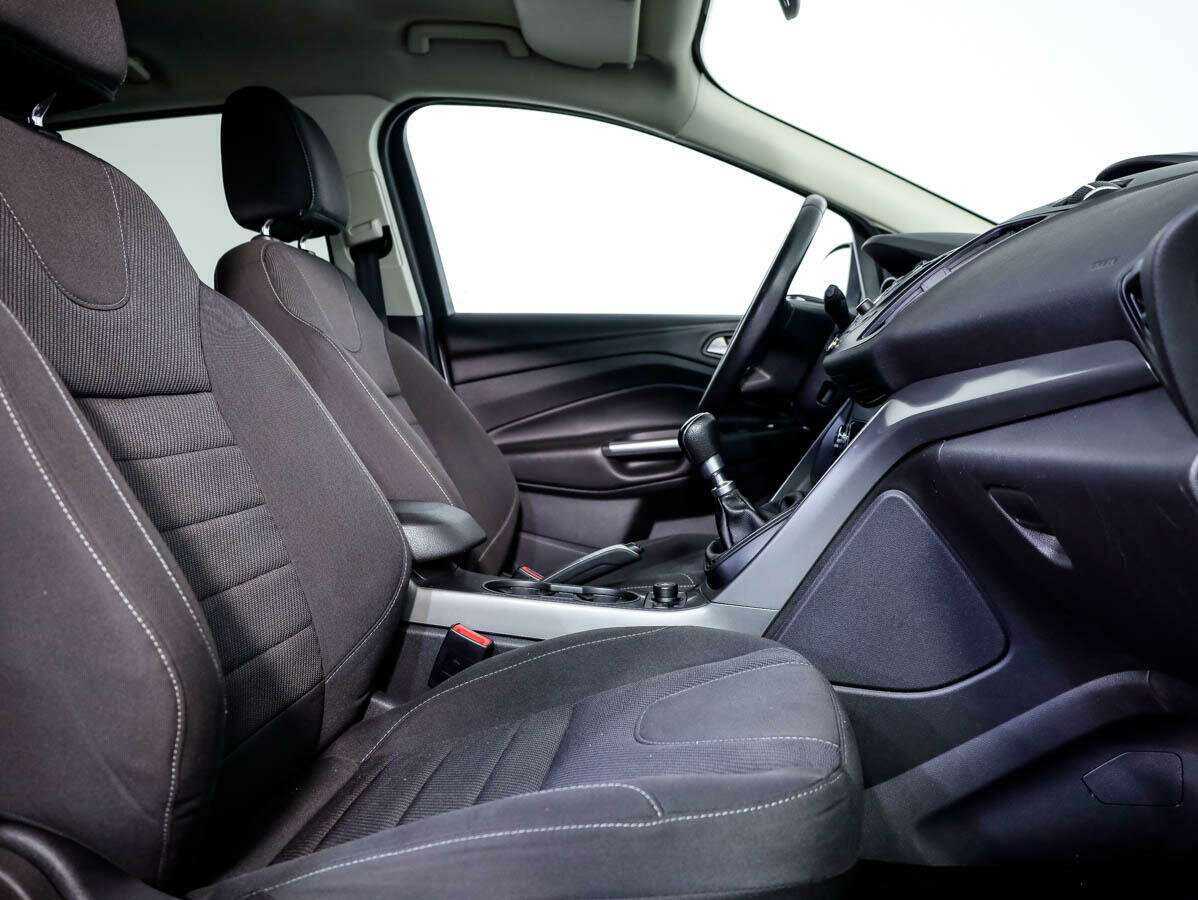 Купить Ford Kuga с пробегом. Фото: #10