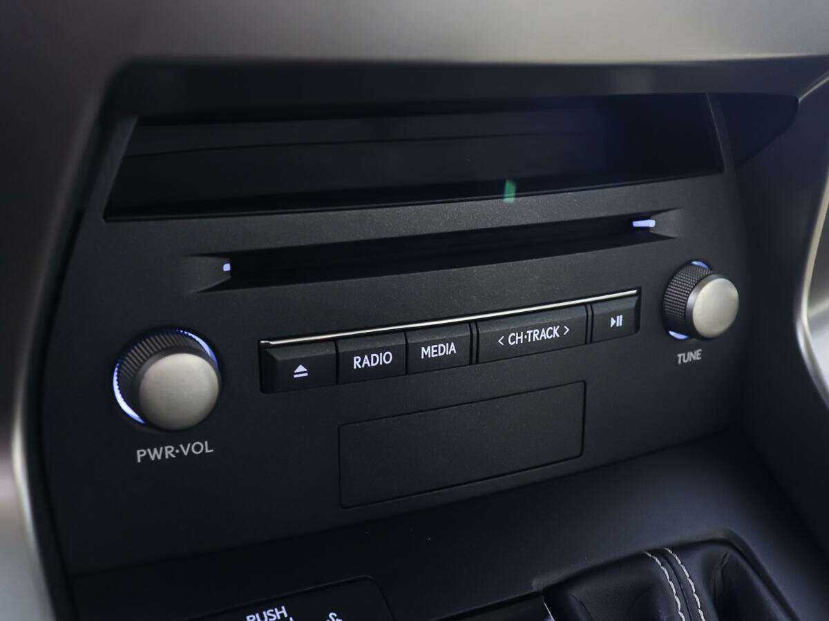 Купить Lexus NX с пробегом. Фото: #21