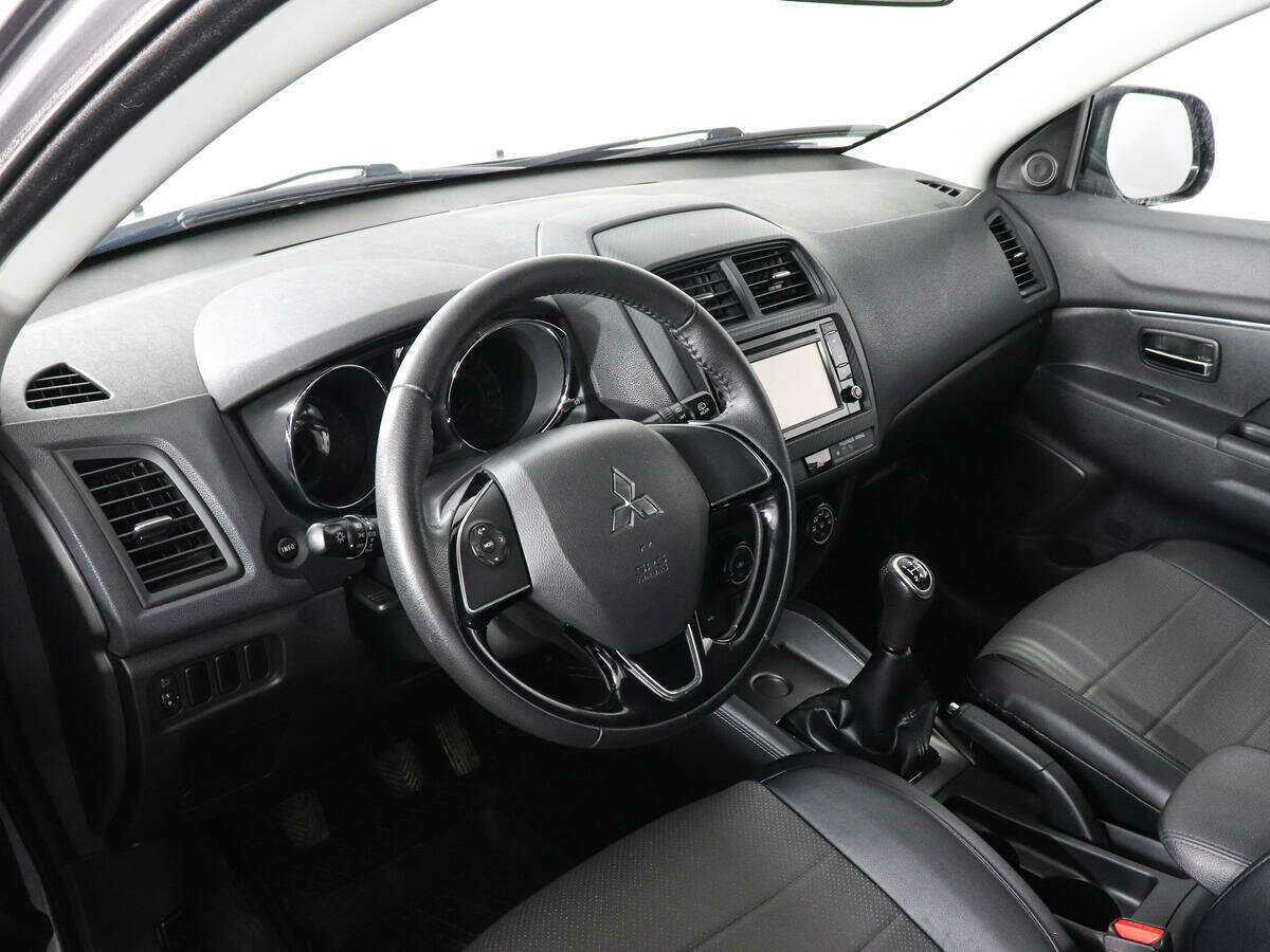 Купить Mitsubishi ASX с пробегом. Фото: #8