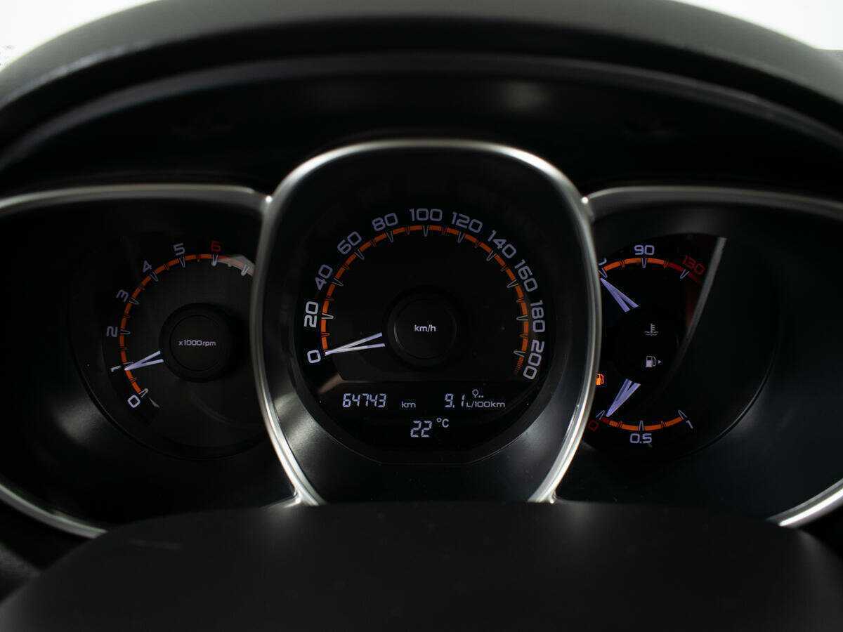 Купить Lada (ВАЗ) Vesta с пробегом. Фото: #8