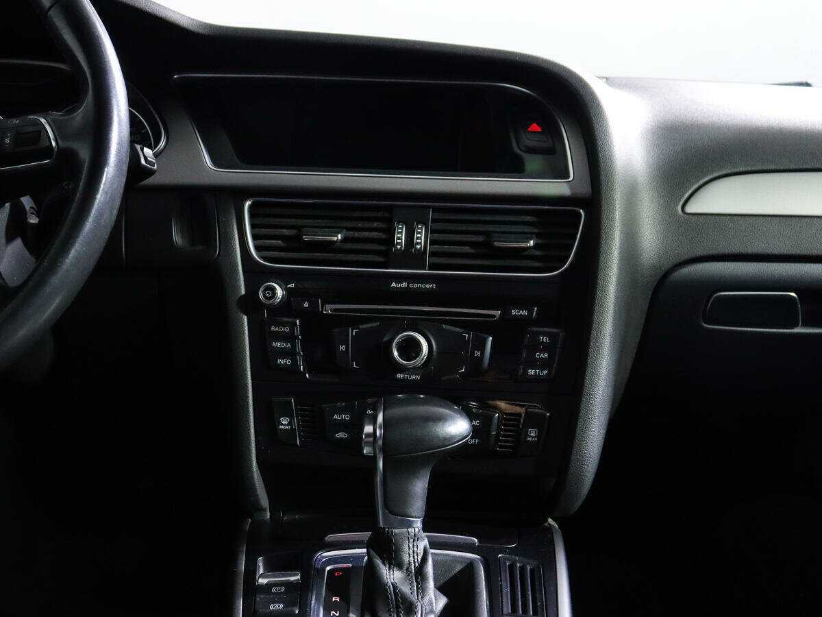 Купить Audi A4 с пробегом. Фото: #10