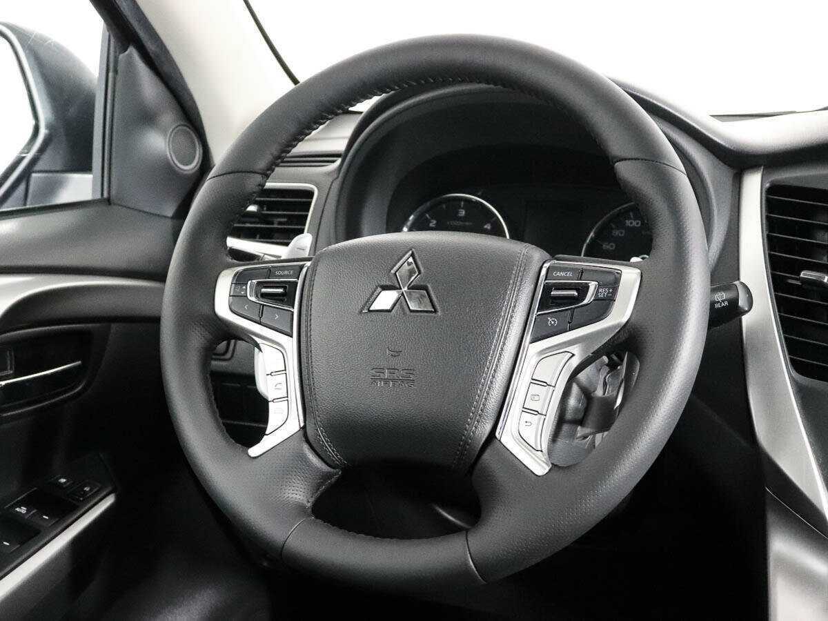 Купить Mitsubishi Pajero Sport с пробегом. Фото: #12