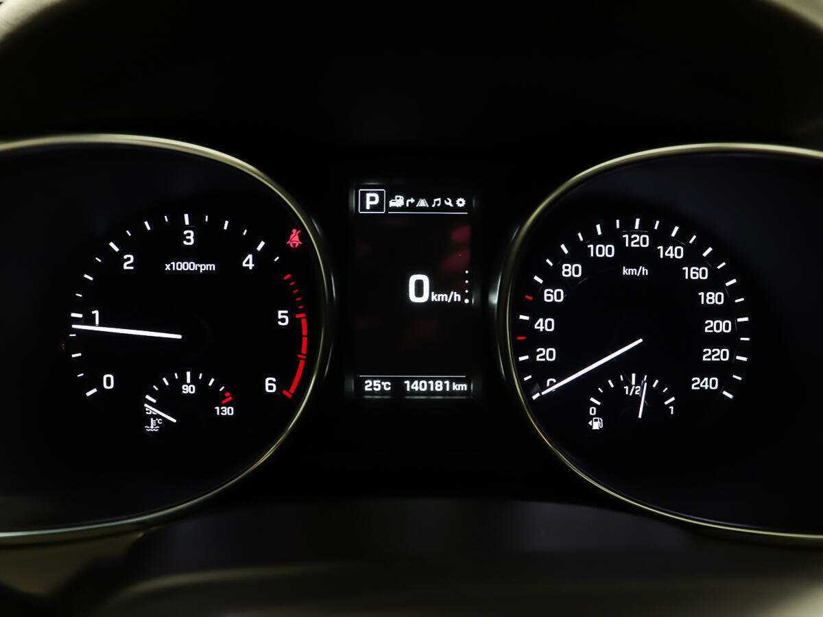 Купить Hyundai Santa Fe с пробегом. Фото: #13