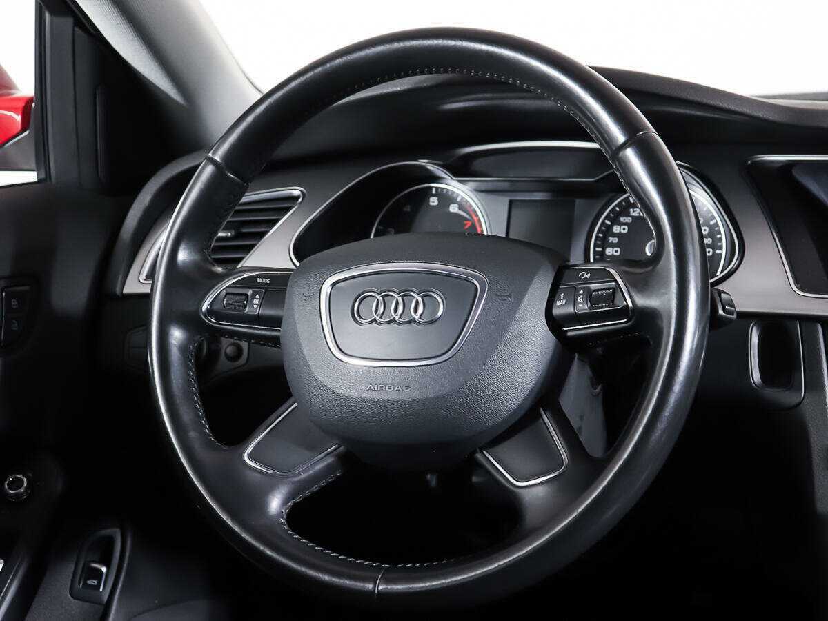 Купить Audi A4 с пробегом. Фото: #14