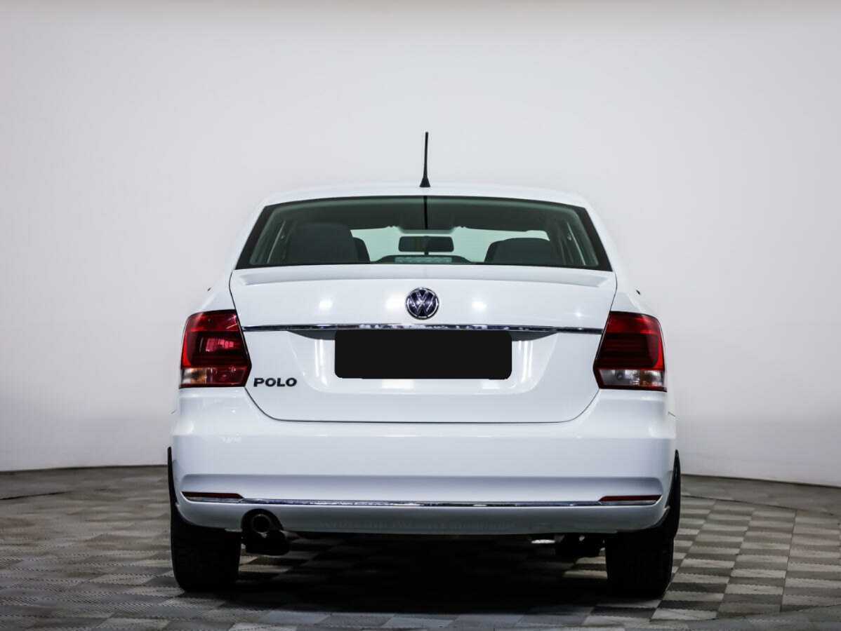 Купить Volkswagen Polo с пробегом. Фото: #4