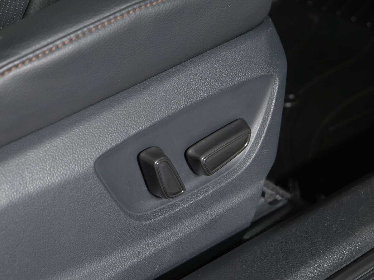 Купить Toyota Camry с пробегом. Фото: #14