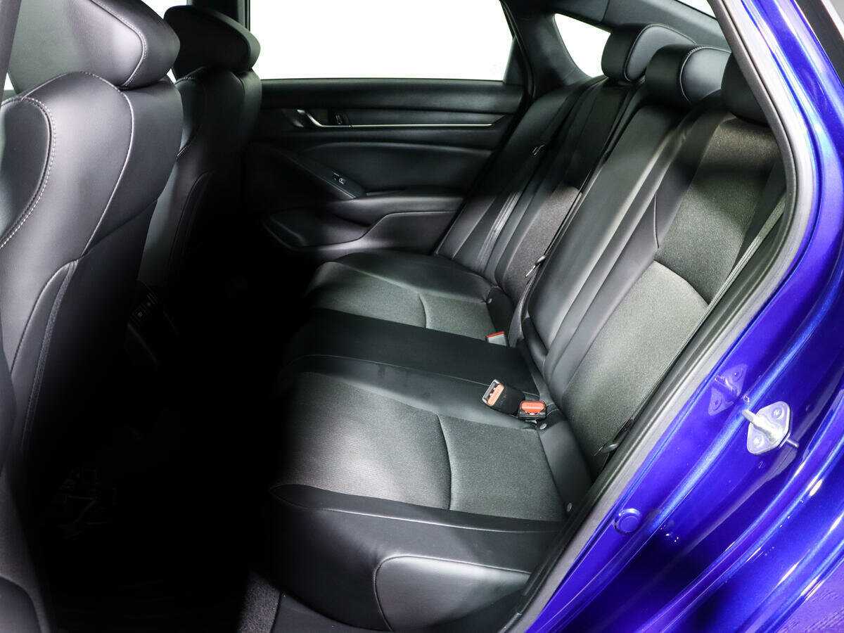 Купить Honda Accord с пробегом. Фото: #6