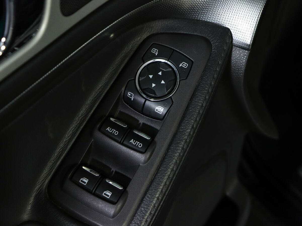 Купить Ford Explorer с пробегом. Фото: #18