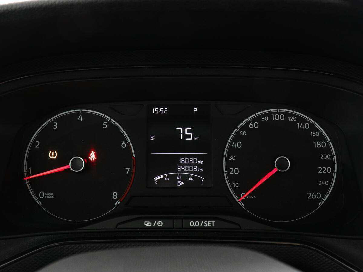 Купить Volkswagen Polo с пробегом. Фото: #10