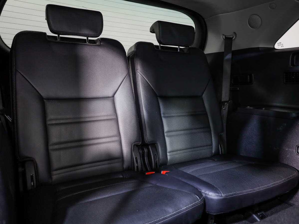 Купить Kia Sorento с пробегом. Фото: #12