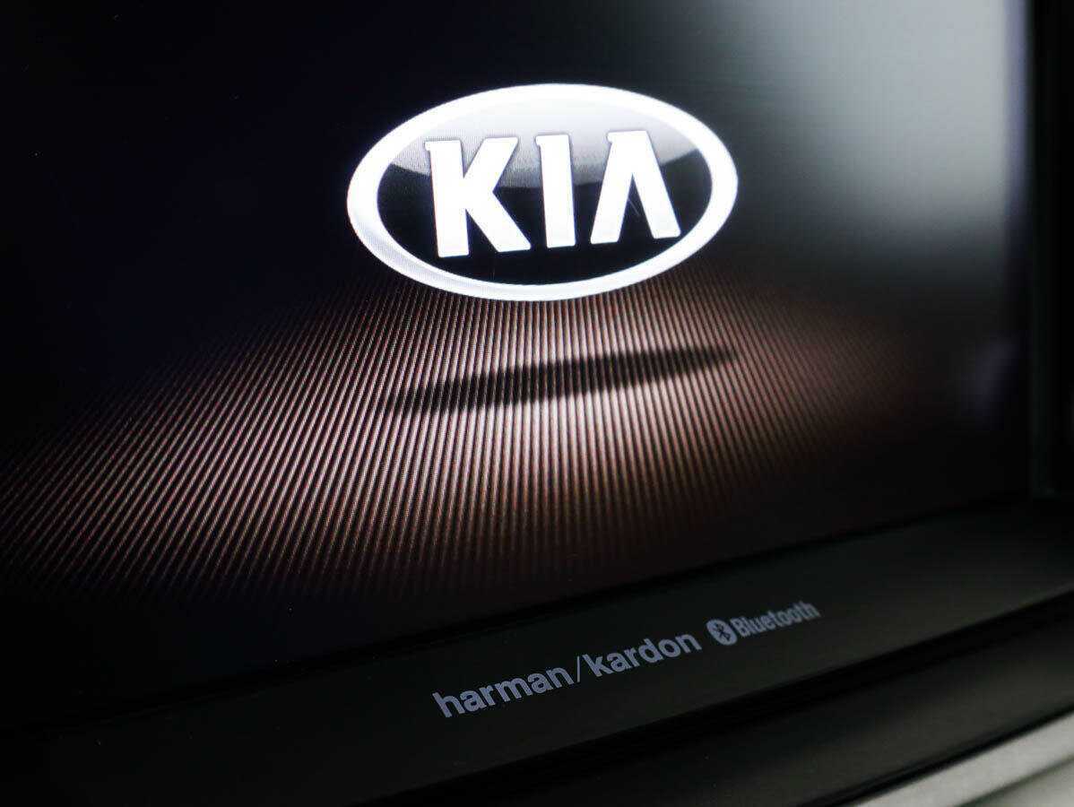 Купить Kia Sorento с пробегом. Фото: #18