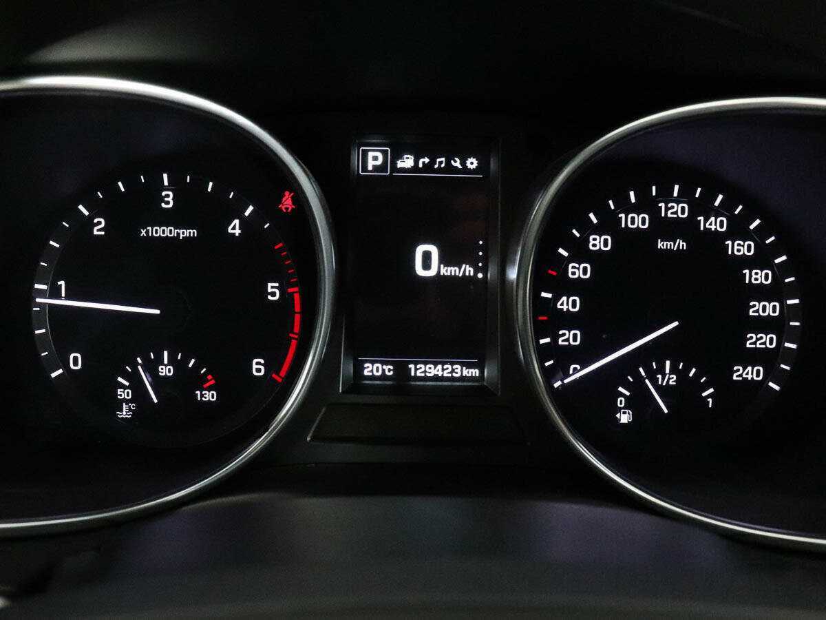 Купить Hyundai Santa Fe с пробегом. Фото: #12