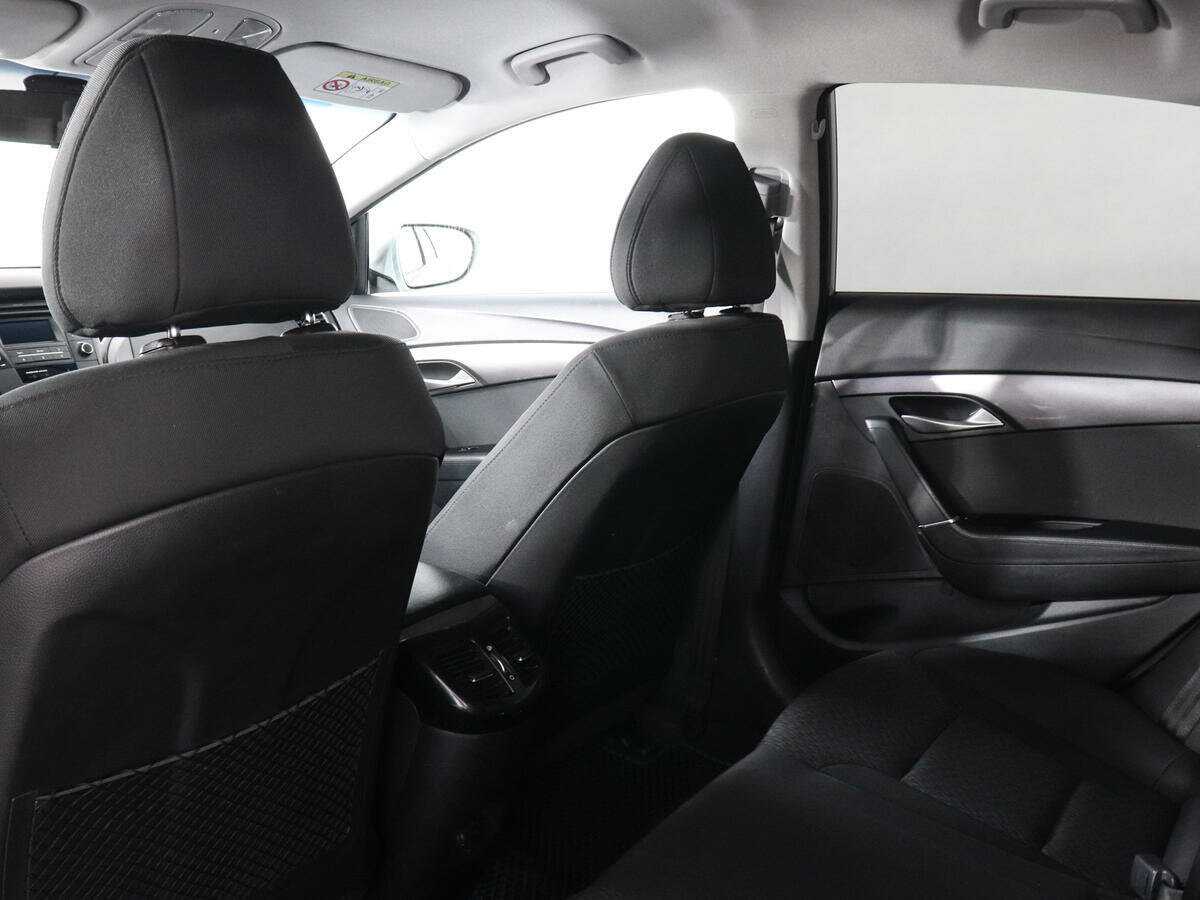 Купить Hyundai i40 с пробегом. Фото: #11