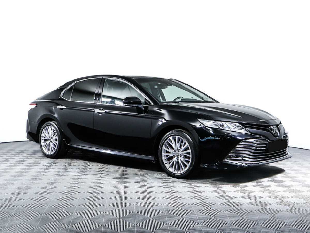 Купить Toyota Camry с пробегом. Фото: #2