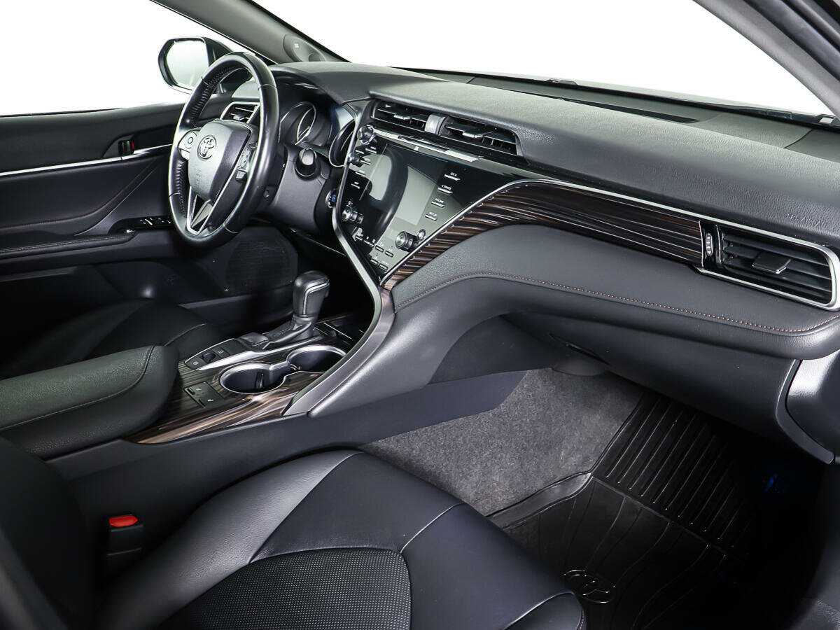 Купить Toyota Camry с пробегом. Фото: #8