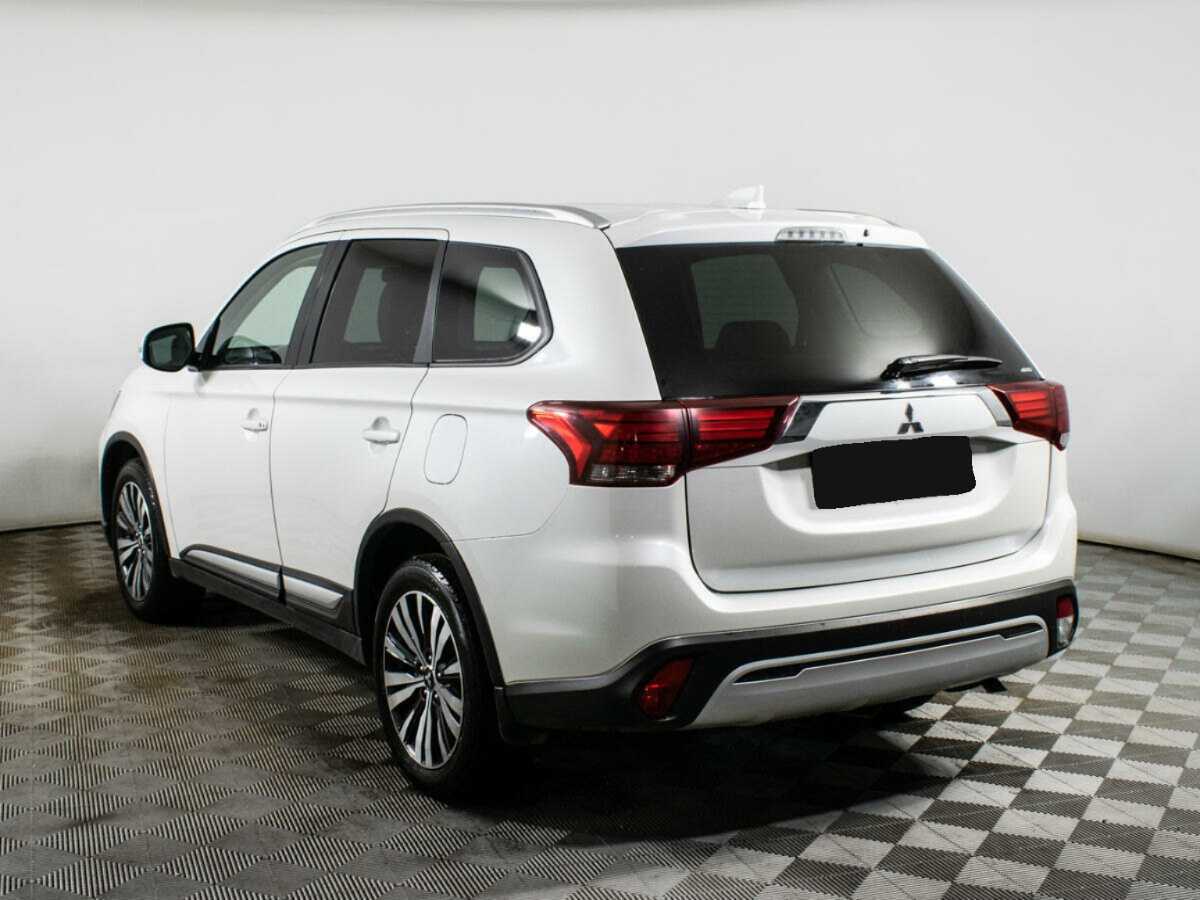 Купить Mitsubishi Outlander с пробегом. Фото: #6